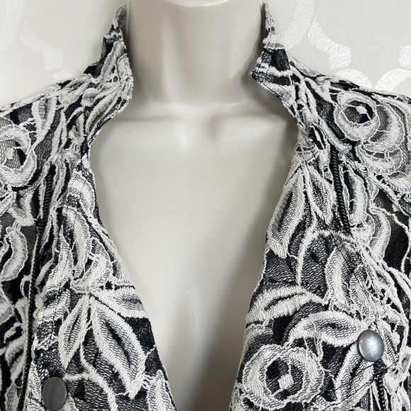 INC ZIPPER DETAIL FLORAL JACKET - Picture 7 of 8